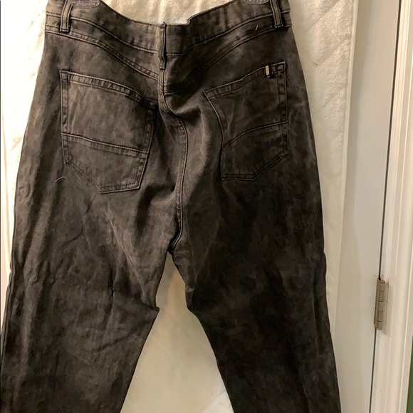 American Rag distressed jeans - Picture 2 of 2